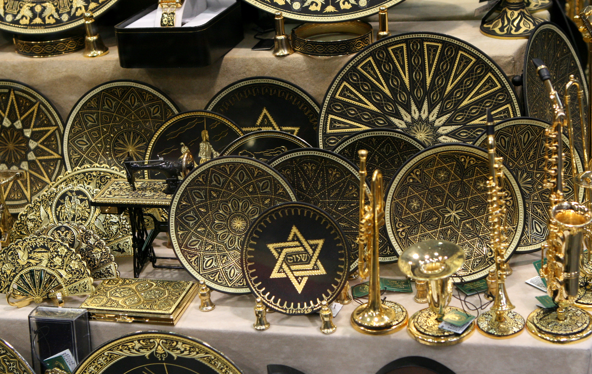 Sword shopping in Toledo